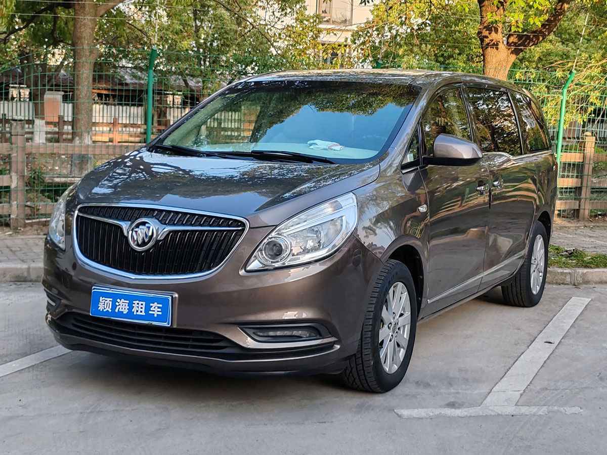 别克GL8商务车7座