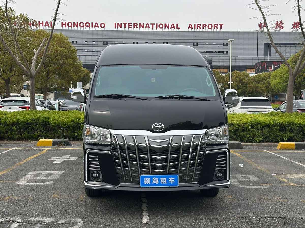 丰田海狮商务车 9座
